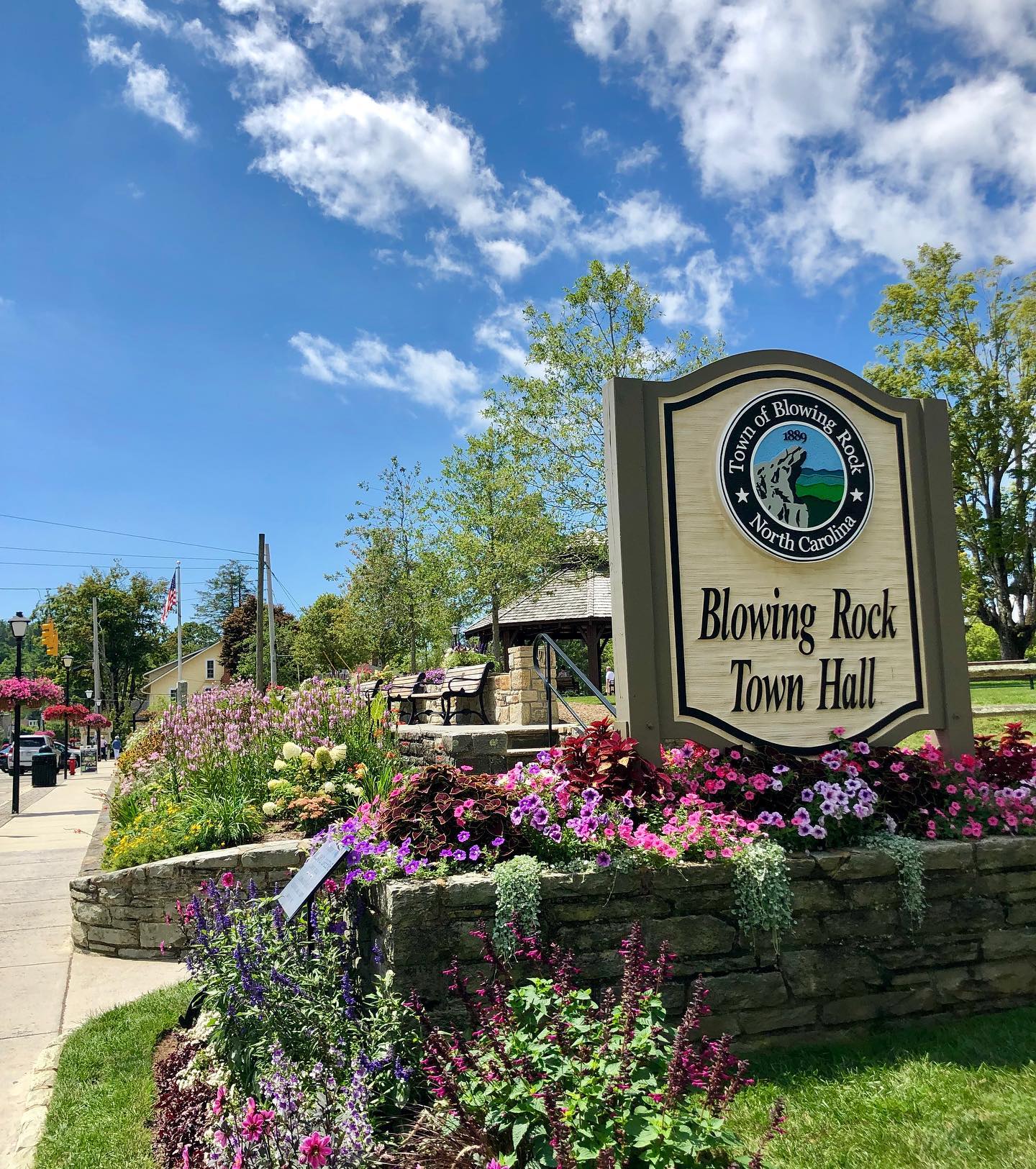 Downtown Blowing Rock - Blowing Rock Hotel Amenities